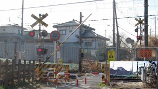 【JR成田線】住宅街にひっそりと存在、高野山踏切。幅員1.8M。
