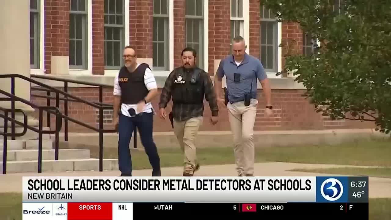 VIDEO: Metal detectors considered for New Britain schools - YouTube