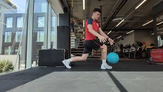 ISO SPLIT SQUAT SLAM BALL
