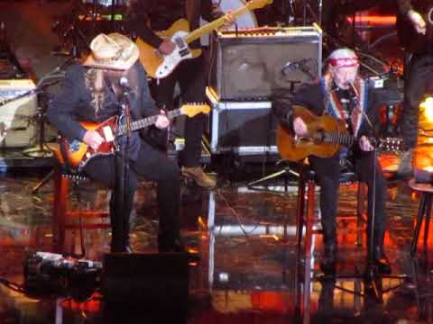 WILLIE NELSON & CHRIS STAPLETON Perform WHISKEY RIVER at 2023 Rock & Roll Hall of Fame (Complete)