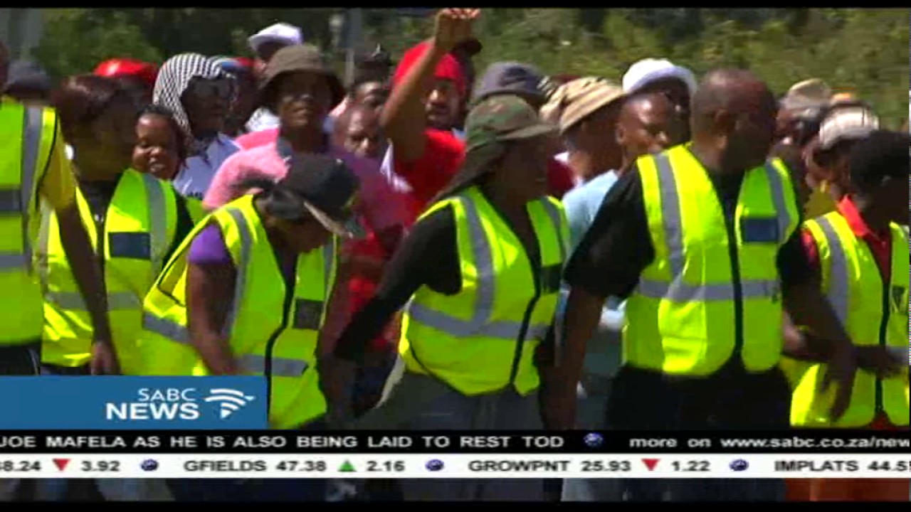 Govt has to reconsider its decision to sign up IPPs NUM YouTube