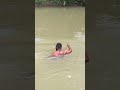 This guy walked from Lae to Port Moresby 😳