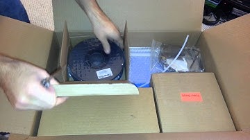 MakerBot Replicator 2 quick unbox and content over