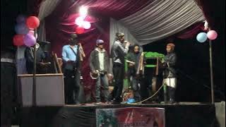 Kesenian angklung raja angklung Hutri kemerdekaan ke 78 di cikajang garut ratusan penonton rame