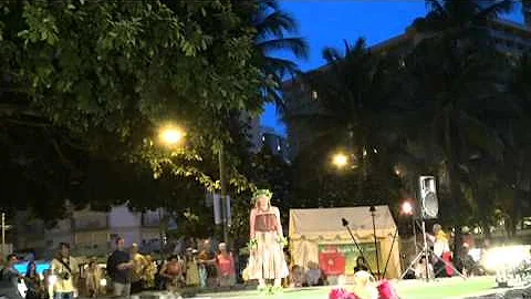 Kuhio Beach Hula Show at Waikiki 2012