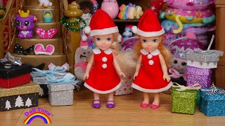 Christmas Presents!   Elsa & Anna help Santa with Christmas gifts 
