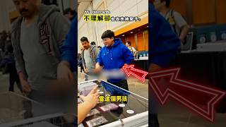 爸爸用400美金給兒子買了寶可夢卡包後（YT：clovrcards）