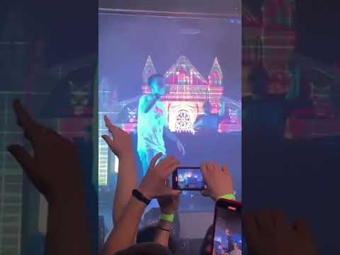 MARKUL ИСПОЛНИЛ ПОСЛЕДНИЙ БИЛЕТ С ФАНАТОМ НА КОНЦЕРТЕ В ИРКУТСКЕ!