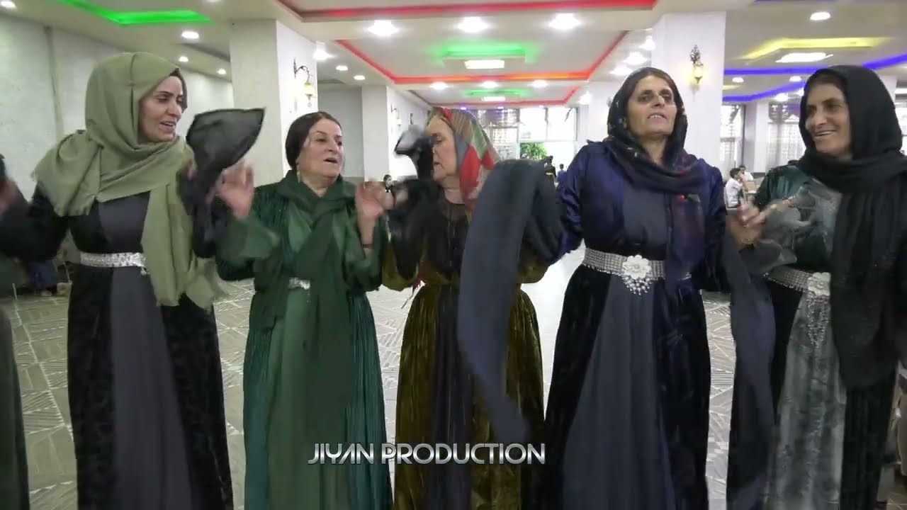 Buldan ailesinin düğünü ( Yüksekova Düğünleri )