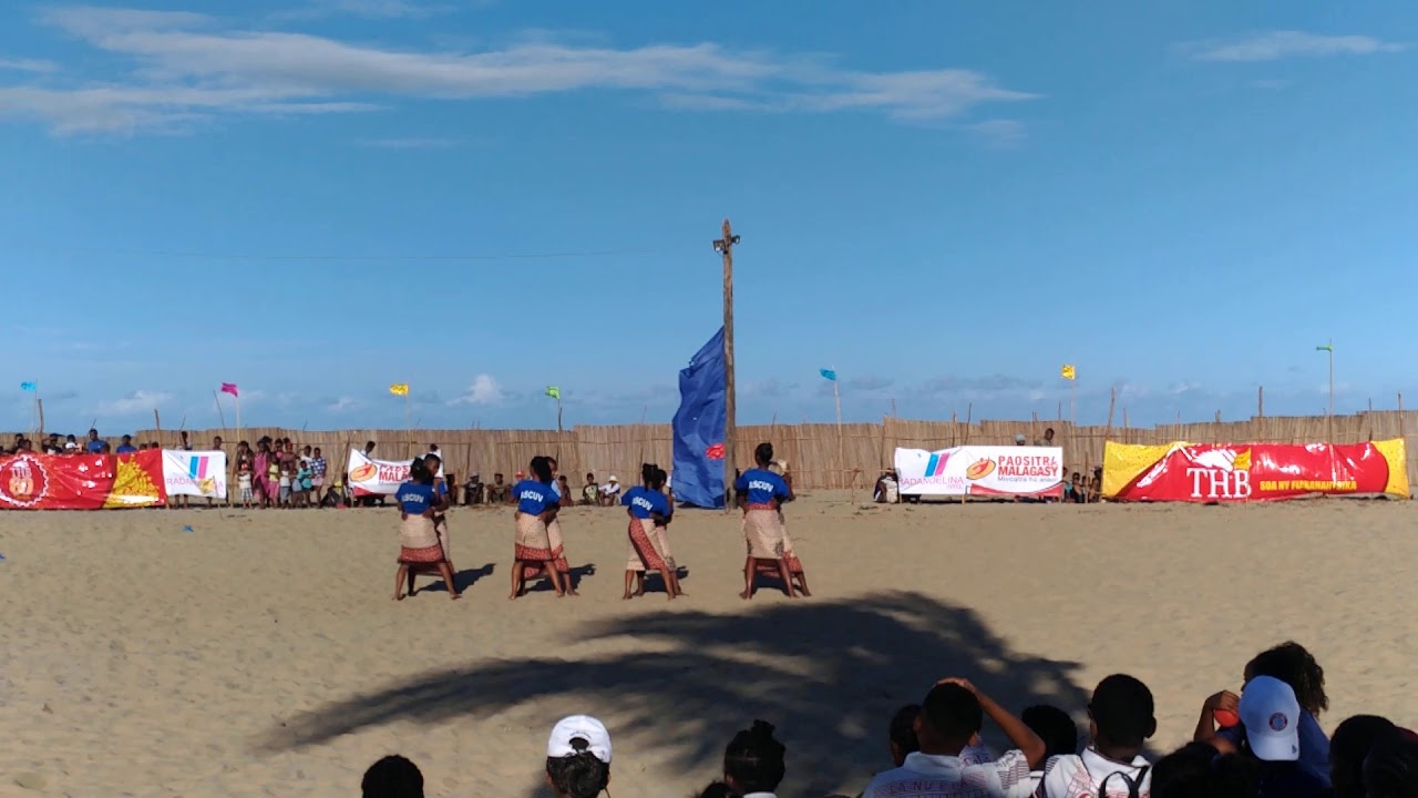 FESTIVAL DOLA BEACH VATOMANDRY(2)