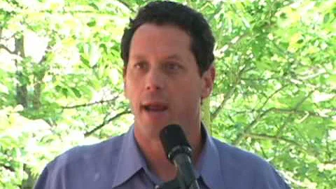 Going Green Makes Economic Sense - David Gottfried