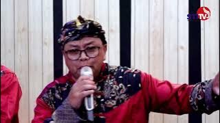 DAUN PUGUR - PAGUYUBAN SENI CALUNG SUMEDANG