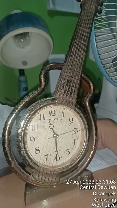 Jam seiko klasik 1980an peninggalan orang tua kami, bentuk gitar dgn suara alarm yang khas 🥰