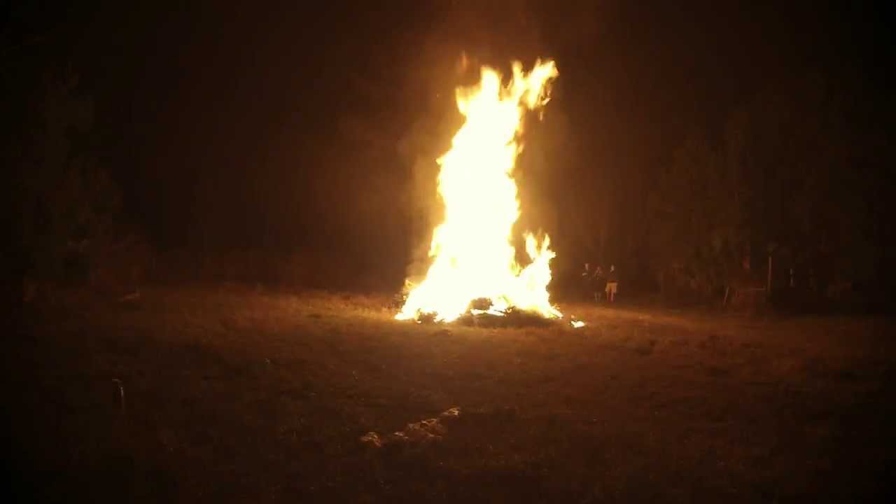 101 Christmas Tree Bonfire YouTube