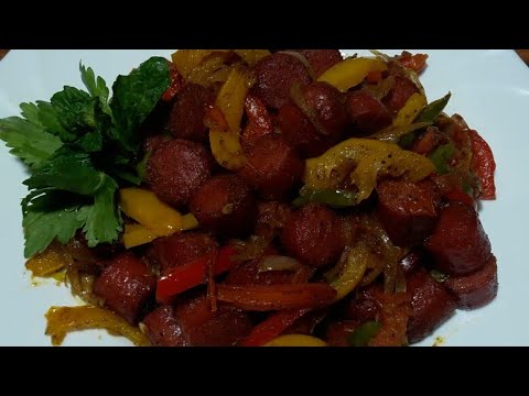 طريقة عمل الهوت دوج او السوسيس بالفلفل والبصل والطماطم