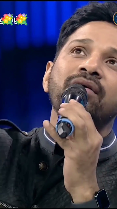 Usura poguthey....My favourite singer Karthik 💕💕