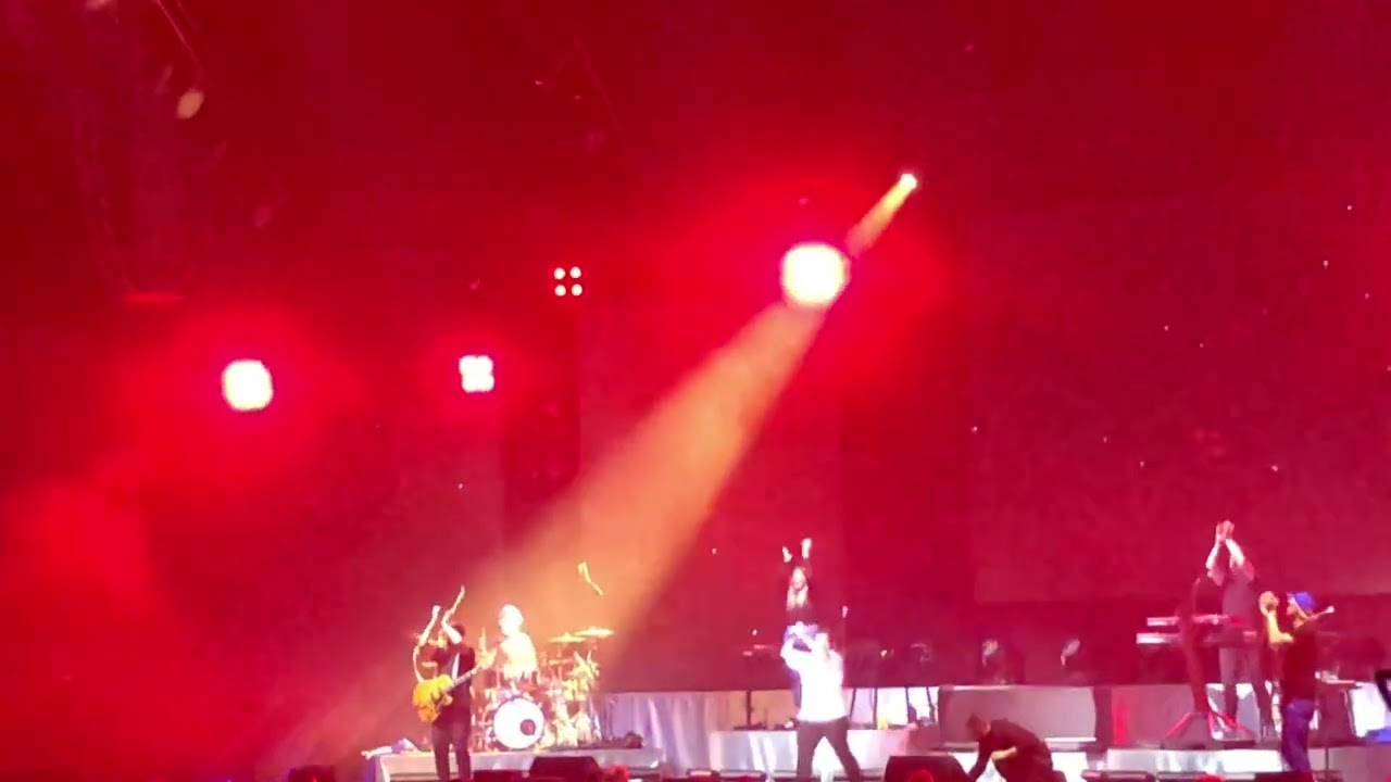 Kerstin Ott & Ben Zucker - An diesen Tagen& Alles so wie immer( 2.12.2023 Mercedes Benz Arena Berlin