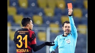 Mostafa Mohamedin Gördüğü Kırmızı Kart Doğru Mu? Usta İsimler Yorumladı