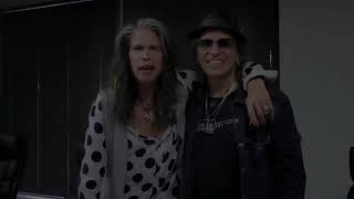 Steven Tyler performs "Dream On" at Recovery Unplugged chords