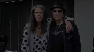 Steven Tyler performs 'Dream On' at Recovery Unplugged
