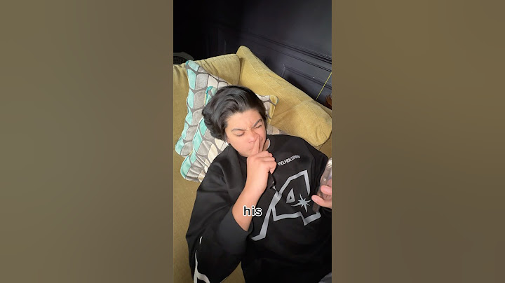 Bro’s ALWAYS Wearing AirPods!