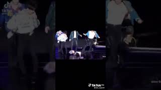 Armylerin Yaptığı Tiktok Twitter Videoları