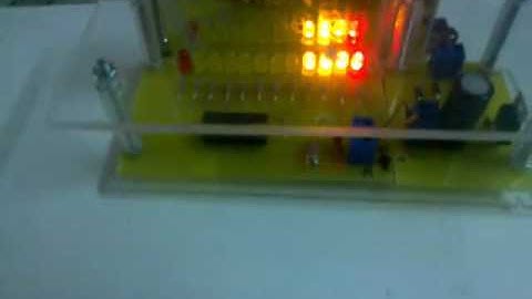 12 led with pic 16f84a .led animation with regulator 5 v