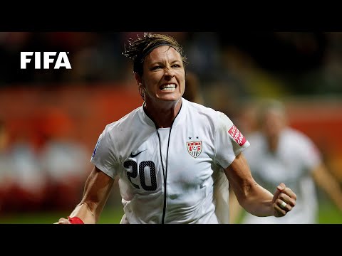 Video: Abby Wambach xalis sərvəti: Wiki, Evli, Ailə, Toy, Maaş, Qardaşlar