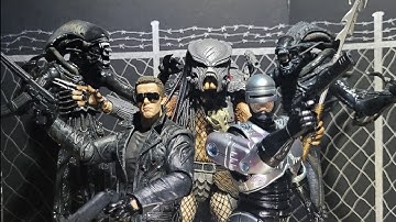 Aliens vs Predator vs Terminator vs Robocop - Stop Motion Animation