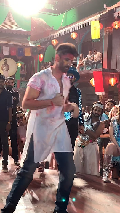 #bollywood #hrithikroshan #danceperformance #jaijaishivsankar #war #tigershroff
