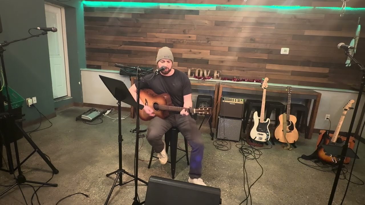 Chris G. 2  February 18, 2026 @MobjackTavernOpenMic #chris