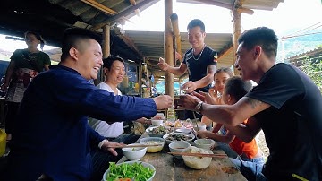 ONTDEK DE KEUKEN OP DE CAN CAU MARKET MET ALLE HEERLIJKE GERECHTEN | NORTHWEST MARKET