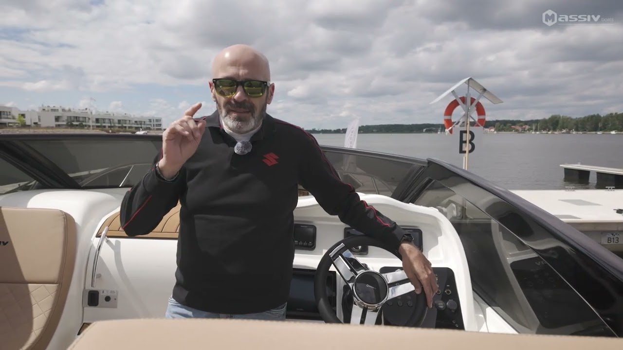 Rafał Jemielita o nowości Massiv Boats | Cruiser930 – jacht, który robi wrażenie!
