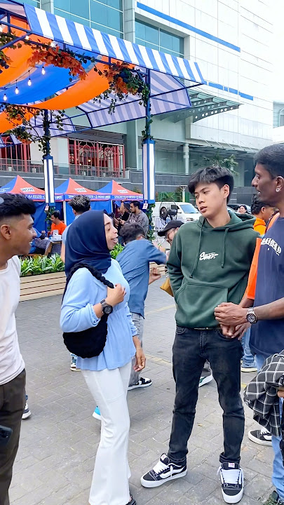Ayang Bebeb jumpa cowok ganteng lupa sama aku😲 #shorts