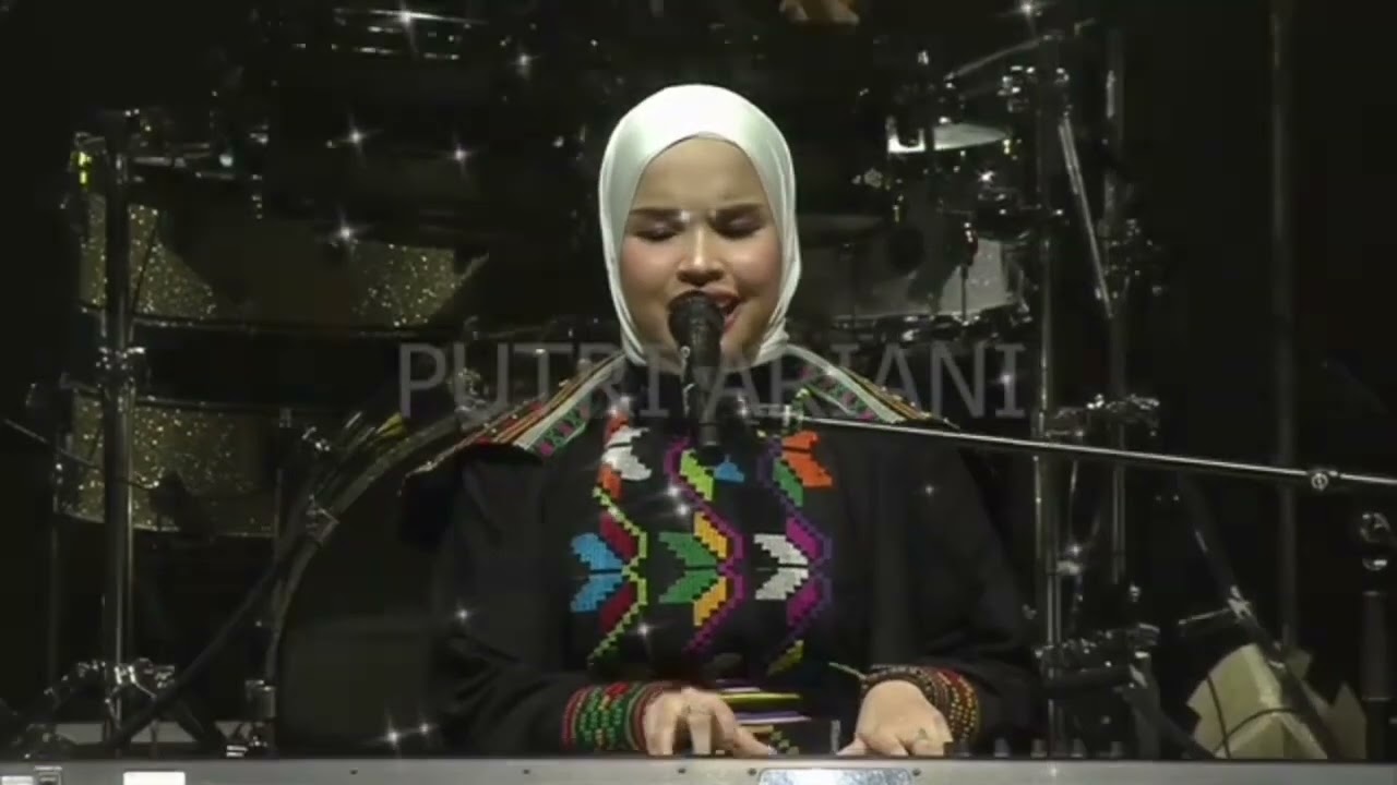 PUTRI ARIANI - KUCH KUCH HOTA HAI (LIVE PERFORM at Penang Malaysia) lyrics and eng sub..