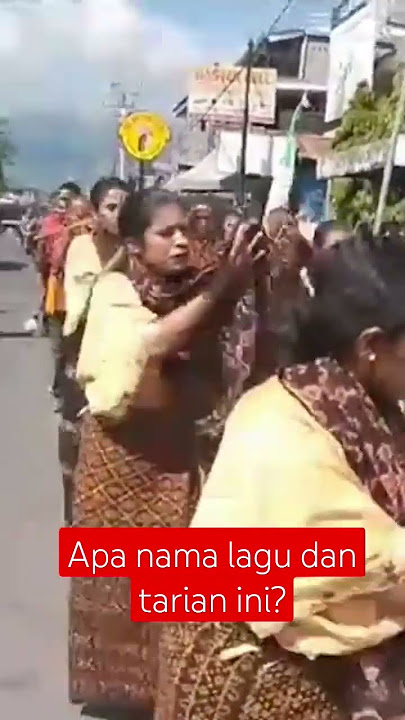 Menari dengan musik suling khas Ende