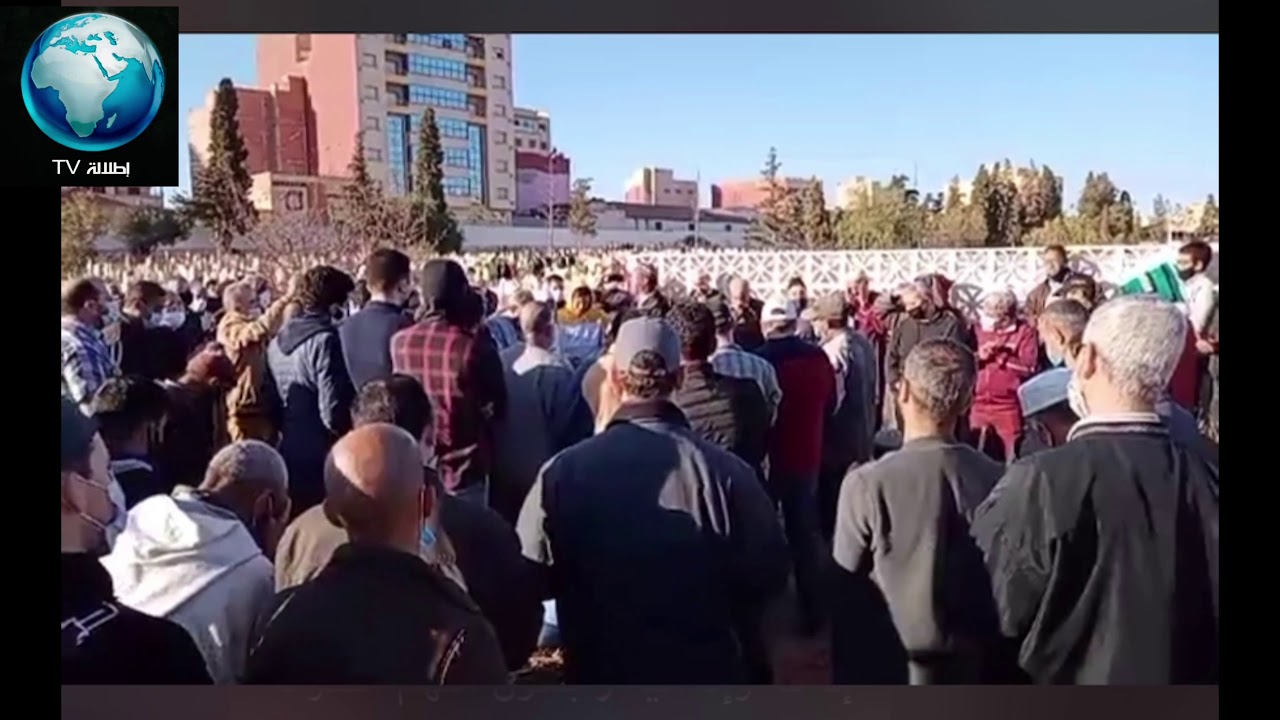 كلمة مؤثرة في جنازة الشيخ خليل المومني صاحب كتب الخطب المنبرية:قناة تيفي