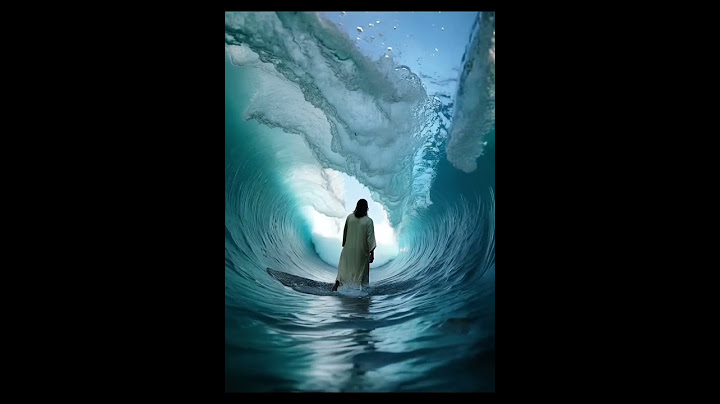 Jesus walks on the water #shorts #jesus #jesuslovesyou #motivation #water #wave #faith #jesuscristo
