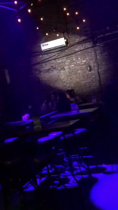 Troys bar bandung #dj #clubhouse #party #partypeople #bandungnightlife #live #music #rnb #nightlife