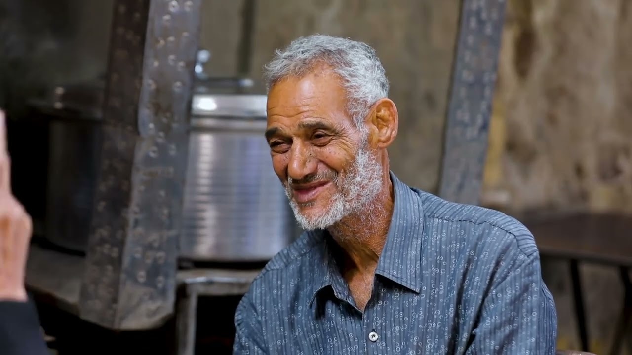 باب الخلق| مفيش مكان في العالم تاكل فيه عدس  وحمص عالمي في الشارع غير هنا