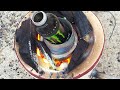 660℃の高温でアルミ缶50個を溶かして包丁を作る