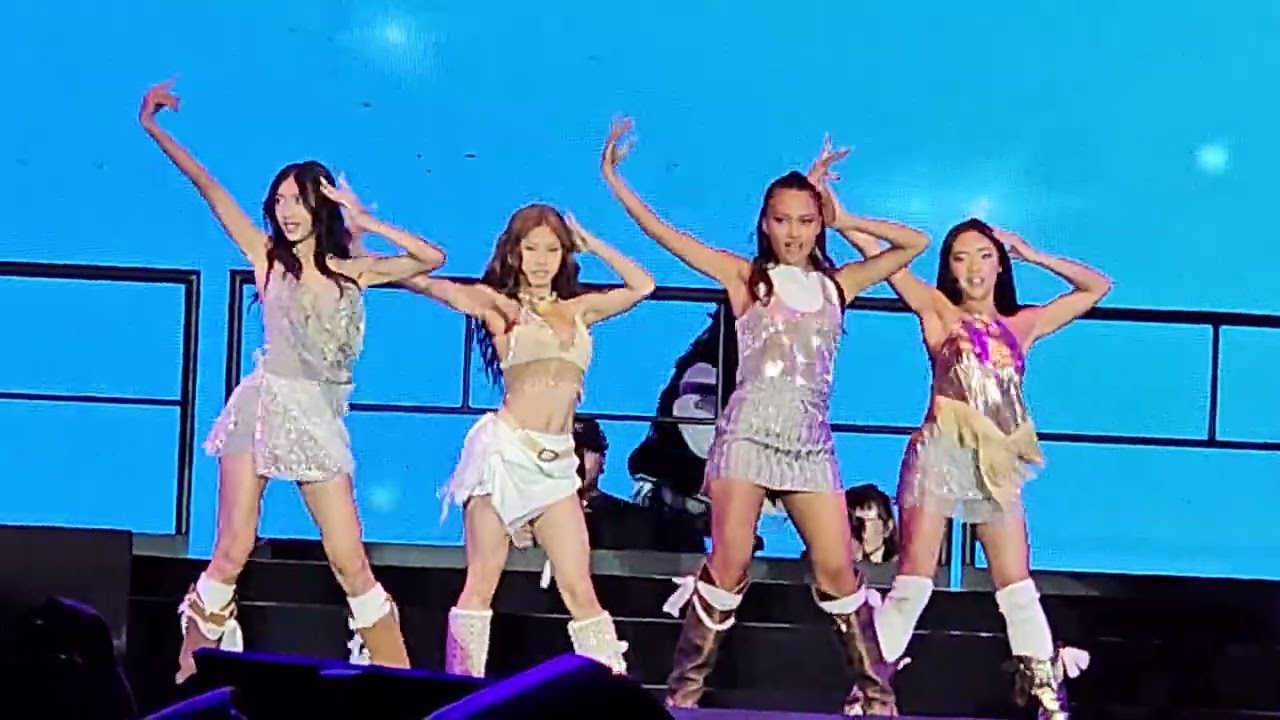 no na [FANCAM /4K] @ Head in the Clouds 2025 - Los Angeles - 6/1/2025