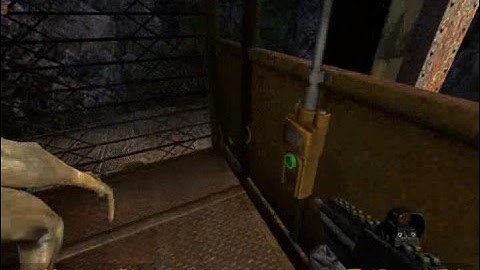 Half-Life 2 Glitch - Extreme Jump?
