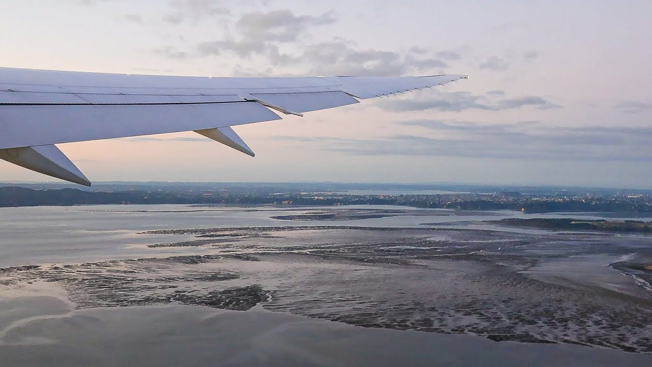 карточки по английскому кровать. D&b dun & bradstreet. B и d как запомнить. D b report. B.