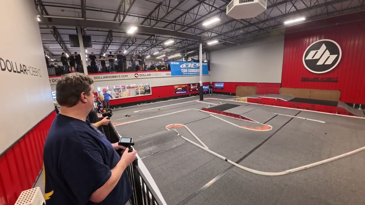 Icebreaker 21.5t buggy first round 