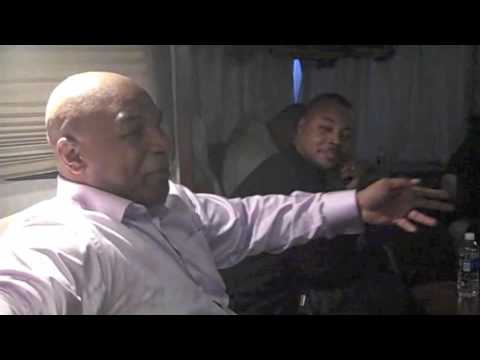 Snoop Dogg Meets Juelz Santana And Kicks It With Mike Tyson