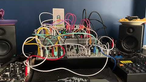 Ambience with Mutable Instruments Rings and Morphagene