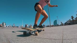 Miriam skating in Barcelona | Longboard freestyle-dancing