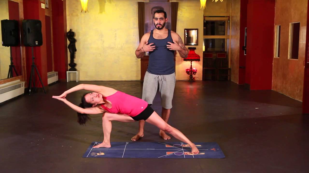 Atmananda Yoga Asana Demo - Extended Hands Side Angle (Utthita Hasta Parsvakonasana) yoga sequence for anxiety