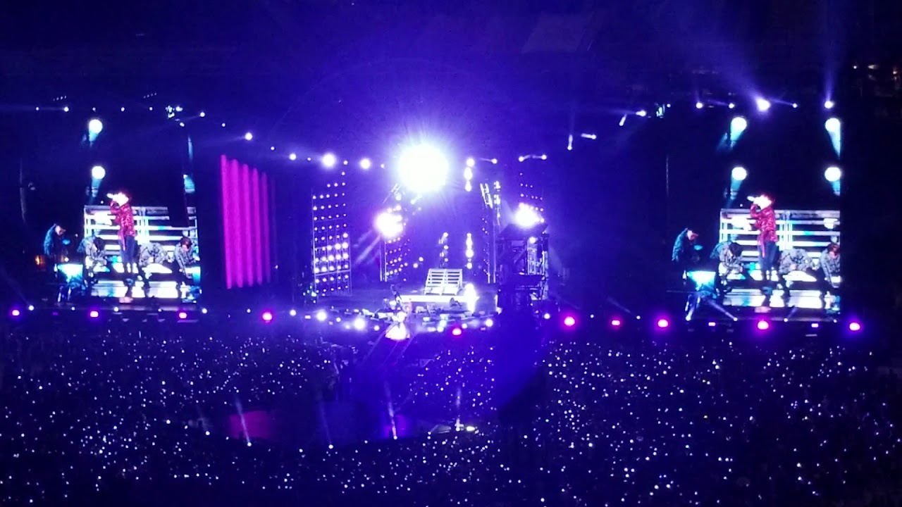 BTS SUGA SEESAW CITIFIELD